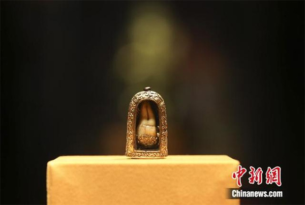 班禪牙龕，故宮博物院藏